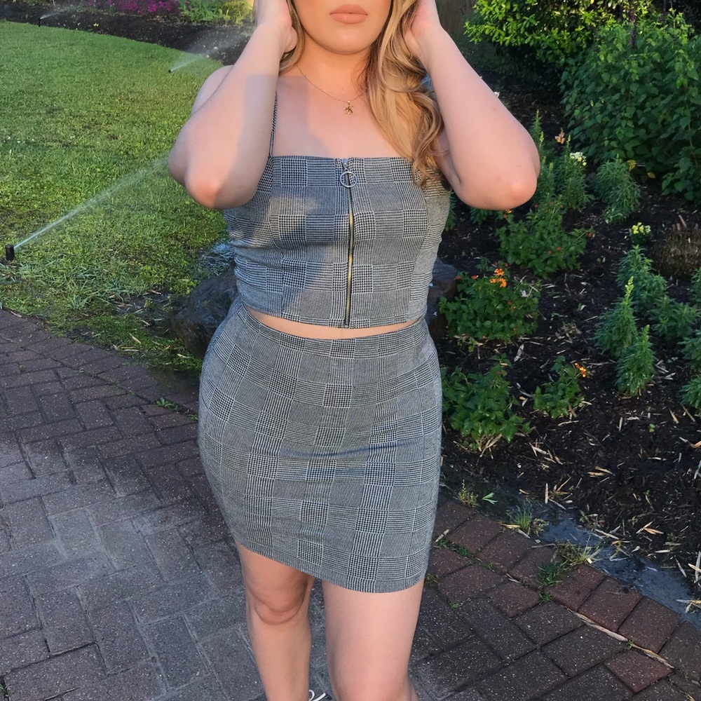 Skirt two piece set- Gray - Picture 1 of 1